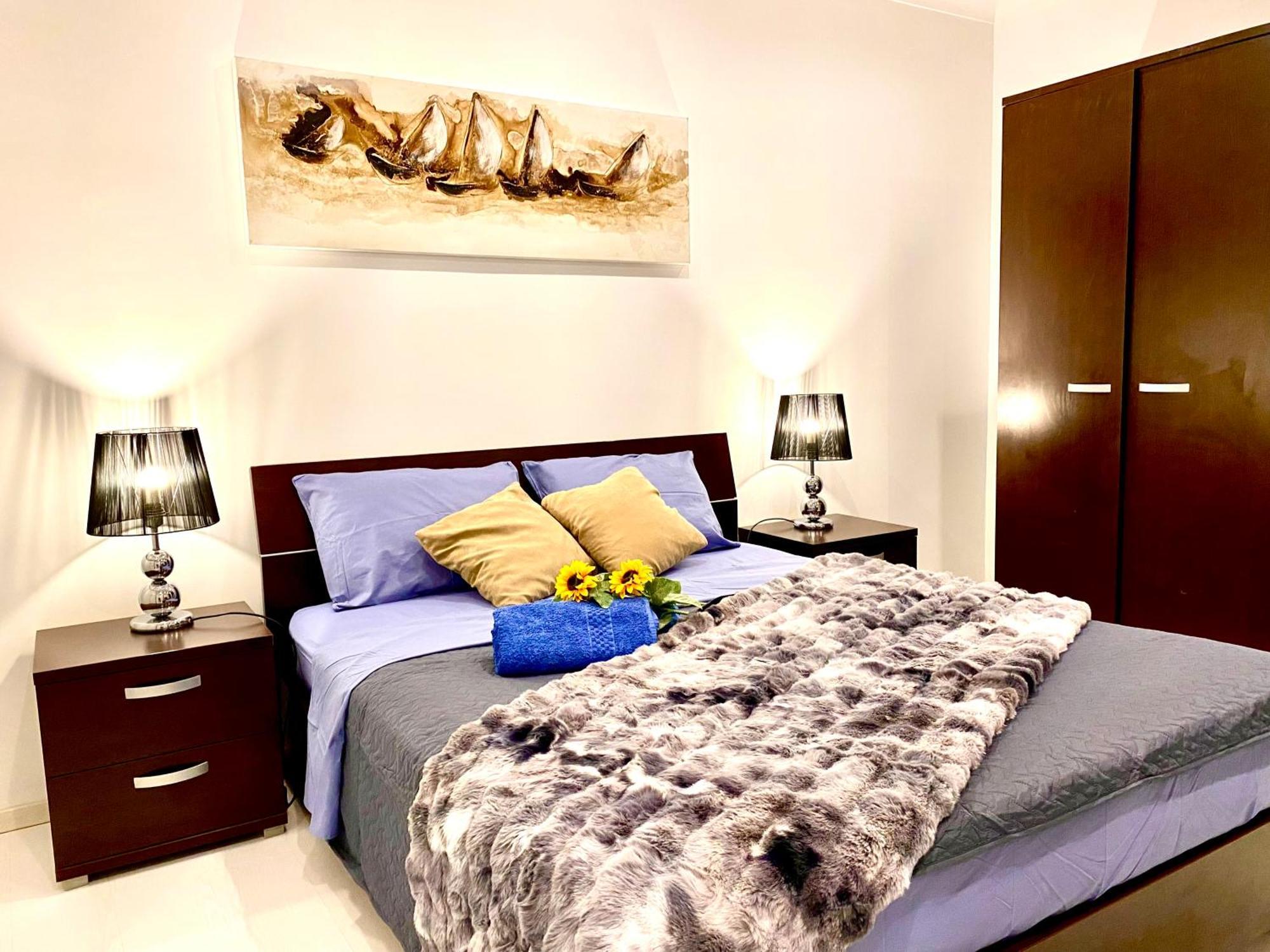 Seafront Harbour Haven - Steps To Ferry, Shops And Beaches Sliema Exteriör bild