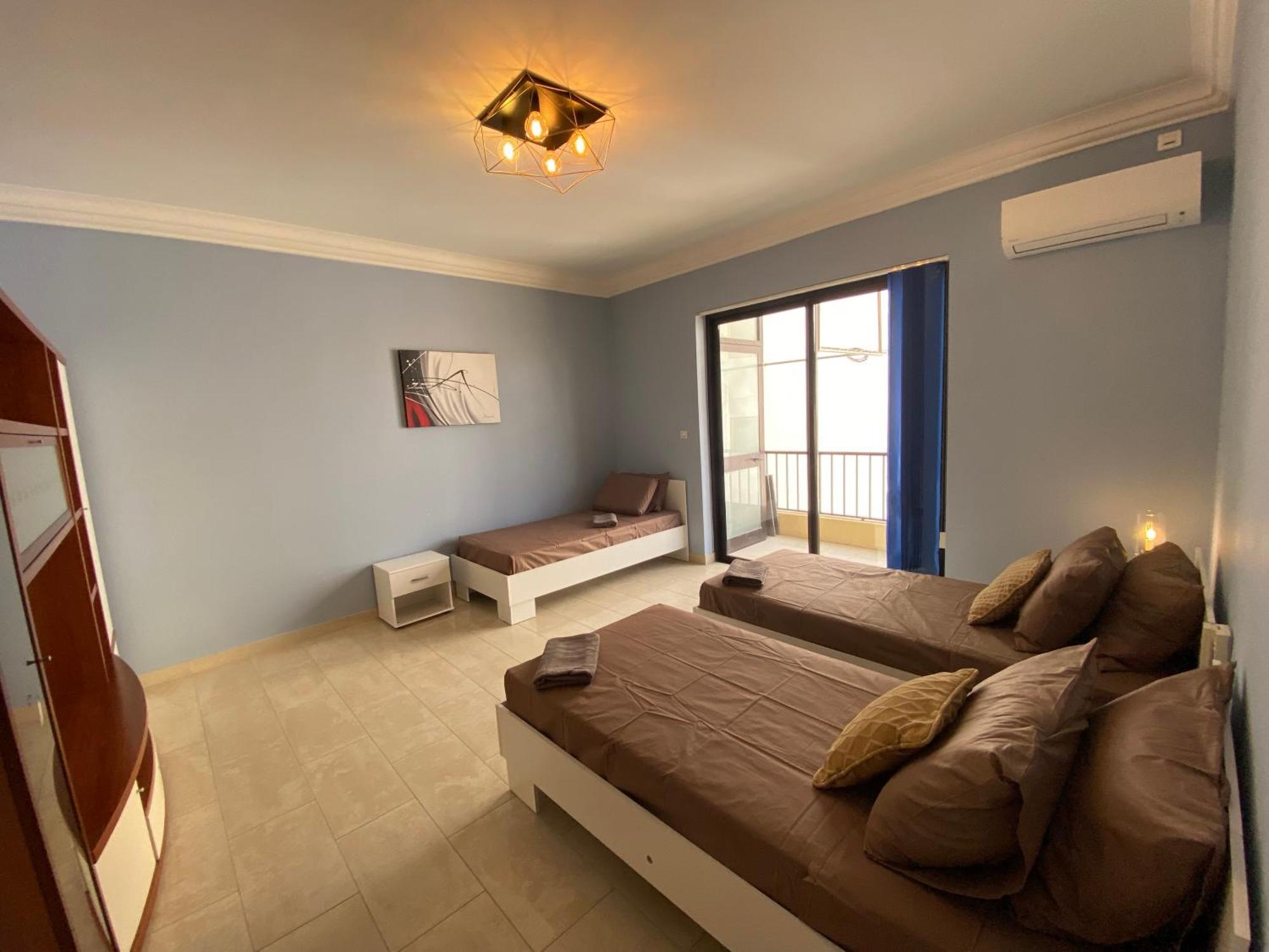 Seafront Harbour Haven - Steps To Ferry, Shops And Beaches Sliema Exteriör bild
